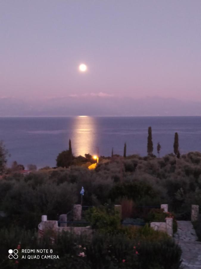 Villa Panorama Michalis Haikos Two Minutes Walk To The Beach Peroulia Kompoi Exterior photo