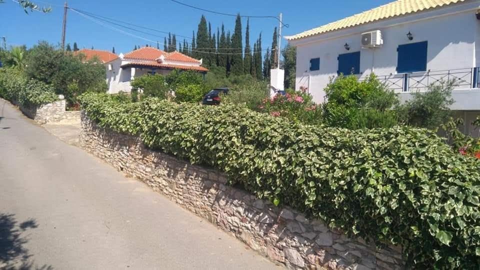 Villa Panorama Michalis Haikos Two Minutes Walk To The Beach Peroulia Kompoi Exterior photo